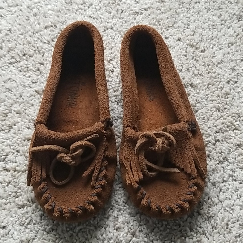 Kids Minnetonka Moccasins